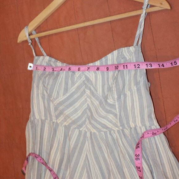 Urban Outfitters Lorelei Crinkle Romper Gray Size Large - Picture 7 of 8